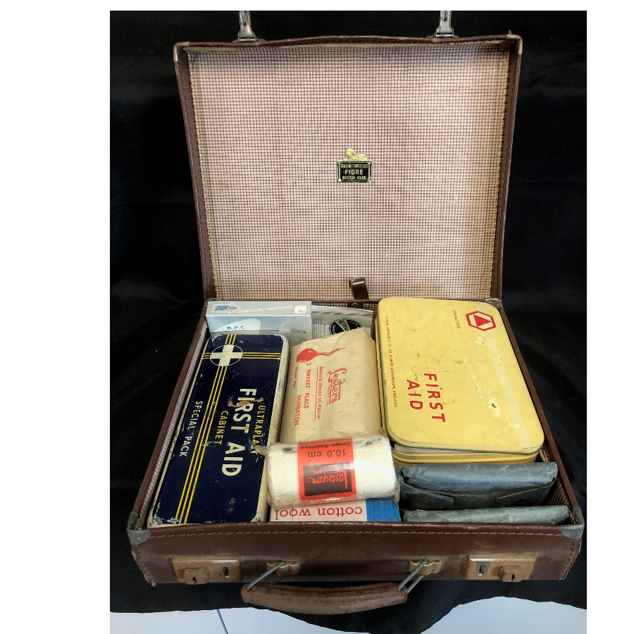 Vintage first aid kit with all original packets, complete in case.VIN900M