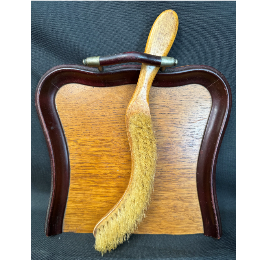 Antique original Butlers two tone crumbs brush and pan - VIN1074C