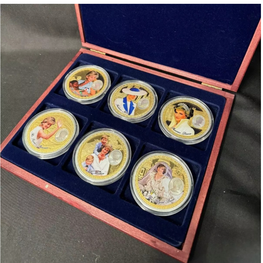 Diana 'Portraits of a Princess' Mother of Pearl & Gold Plated 70mm Portrait Coins - VIN1064Z