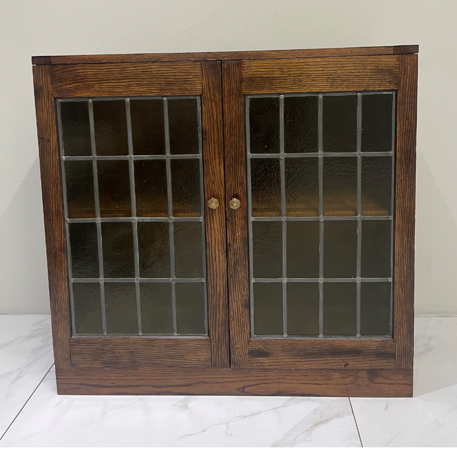 Lead Window Cabinet - VIN1097B