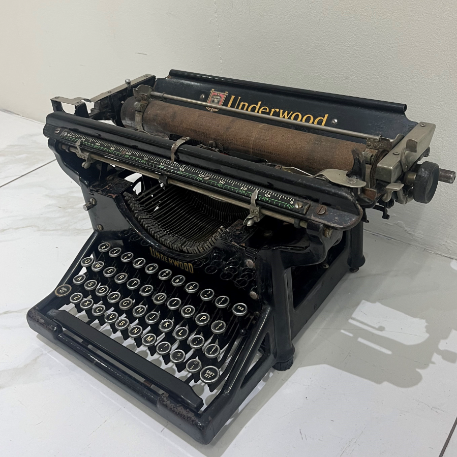 Early Underwood Typewriter - VIN1098H