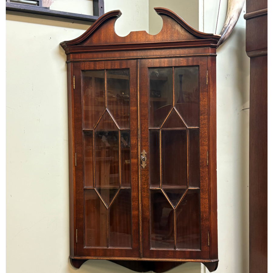 Vintage hanging corner cupboard - VIN1113P