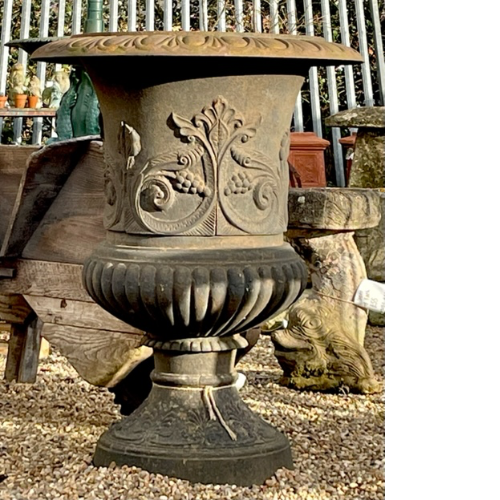 Vintage Cast Iron Urn VIN471B | Lutterworth Antiques