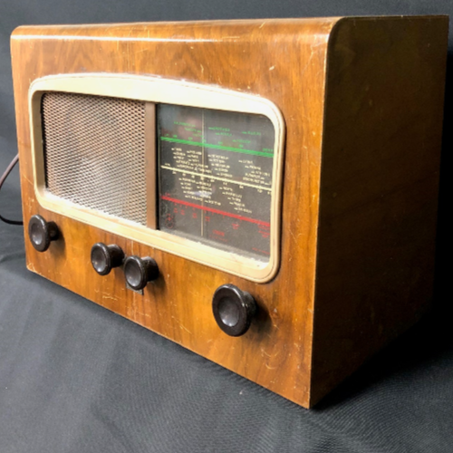 Vintage Cosor Melody Maker Valve Radio - VIN857A